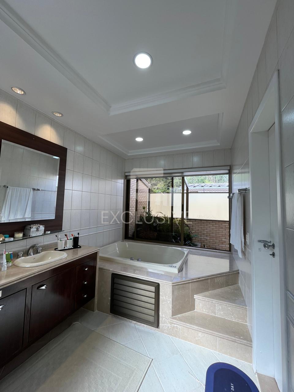 Cobertura com 2 dormit&oacute;rios &agrave; venda, 120 m&sup2; por R$ 900.000, 00 - Centro - Nova Friburgo  Nova Friburgo - 