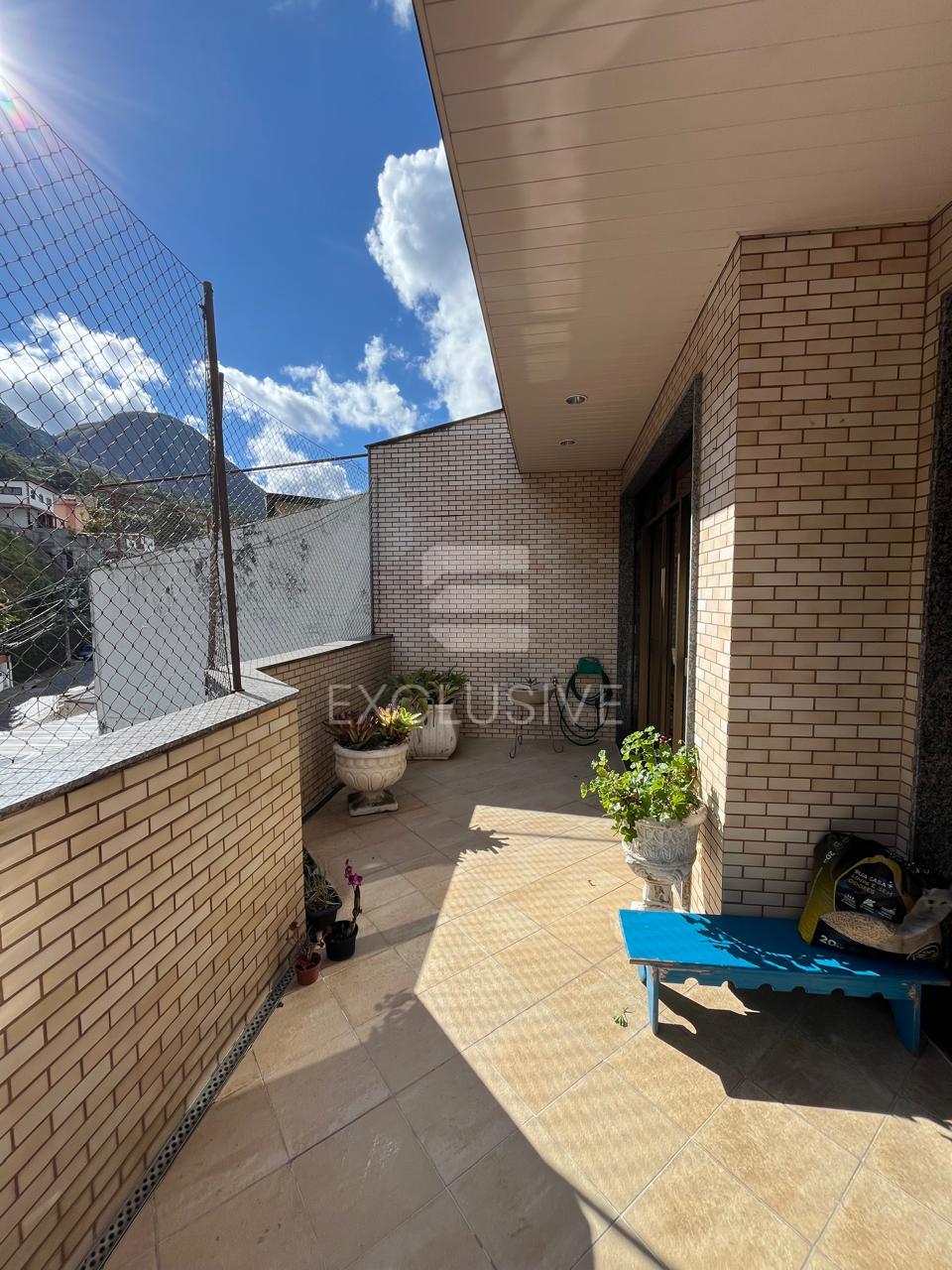 Cobertura com 2 dormit&oacute;rios &agrave; venda, 120 m&sup2; por R$ 900.000, 00 - Centro - Nova Friburgo  Nova Friburgo - 