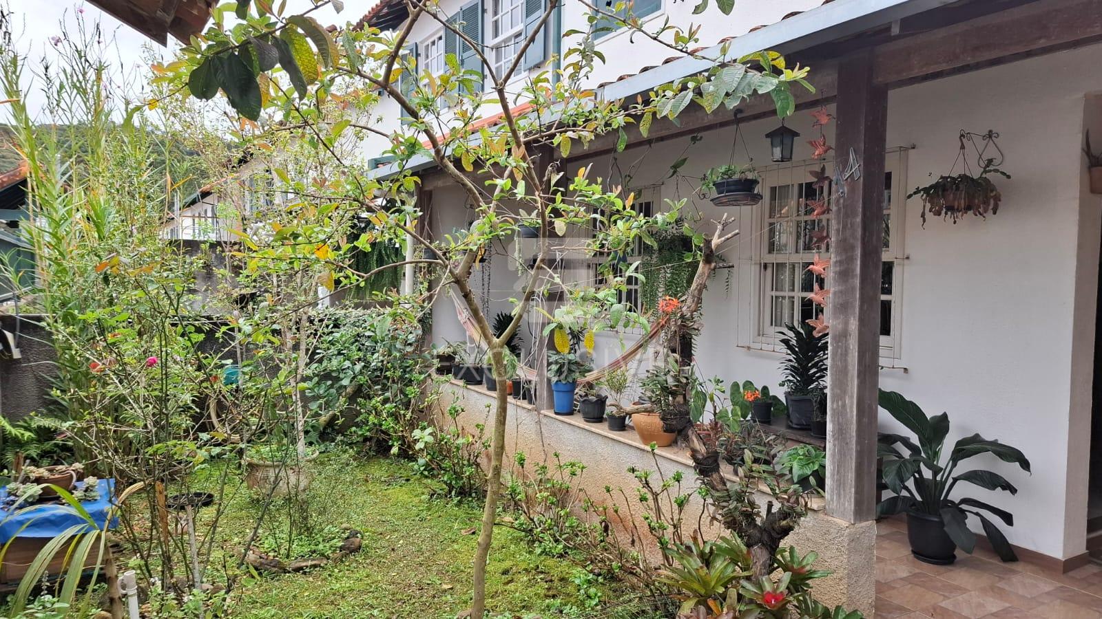Casa com 4 dormit&oacute;rios &agrave; venda, 150 m&sup2; por R$ 550.000 - Nova Sui&ccedil;a - Nova Friburgo - RJ  Nova Friburgo - 
