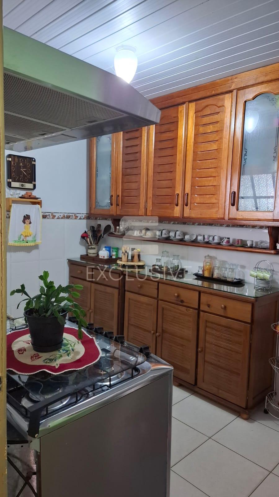 Casa com 4 dormit&oacute;rios &agrave; venda, 150 m&sup2; por R$ 550.000 - Nova Sui&ccedil;a - Nova Friburgo - RJ  Nova Friburgo - 