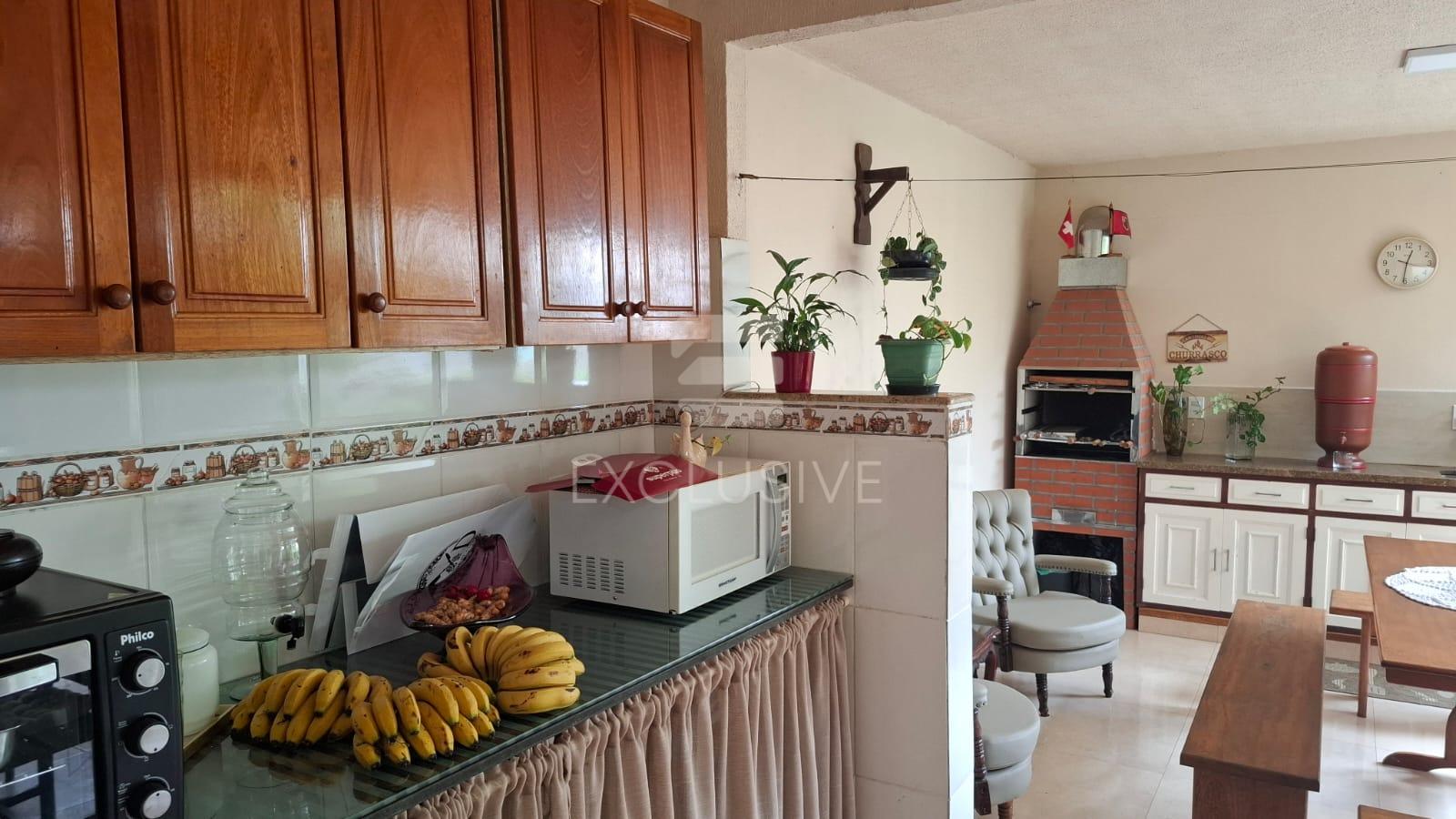 Casa com 4 dormit&oacute;rios &agrave; venda, 150 m&sup2; por R$ 550.000 - Nova Sui&ccedil;a - Nova Friburgo - RJ  Nova Friburgo - 