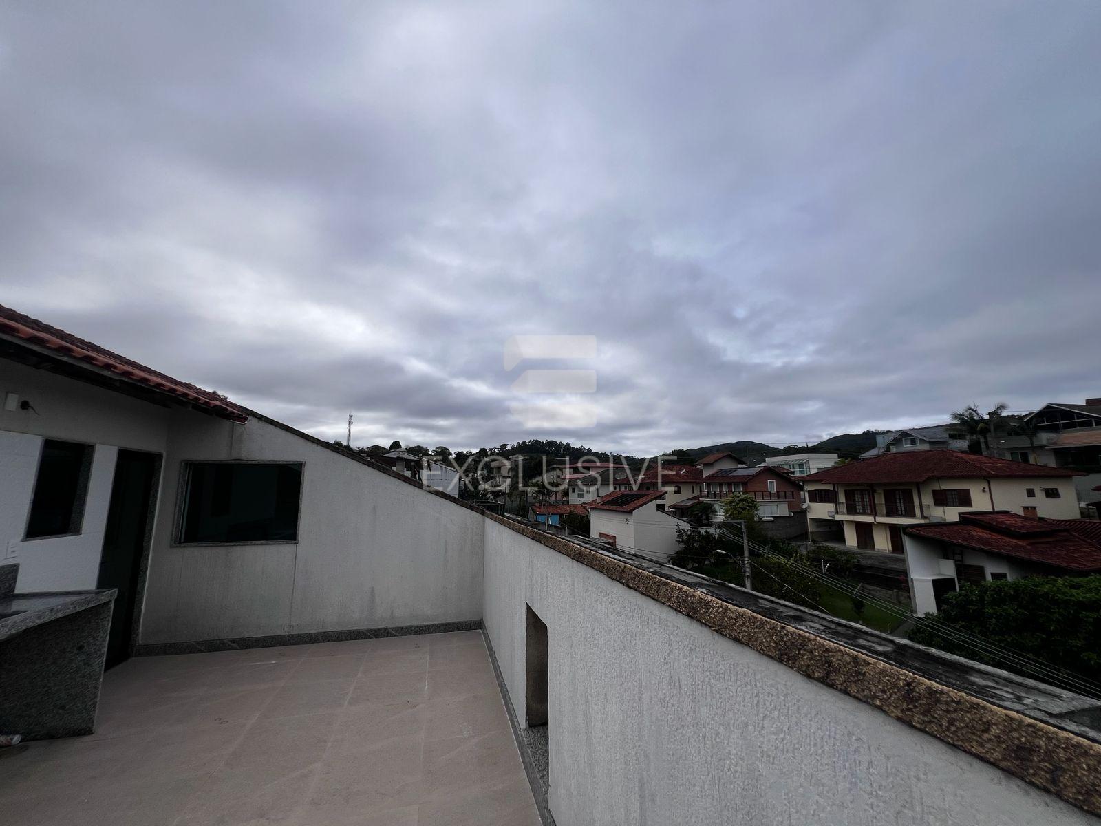 EXCELENTE COBERTURA AMPLA - LOCA&Ccedil;&Atilde;O - NAS BRAUNES - NOVA FRIBURGO  Nova Friburgo - 