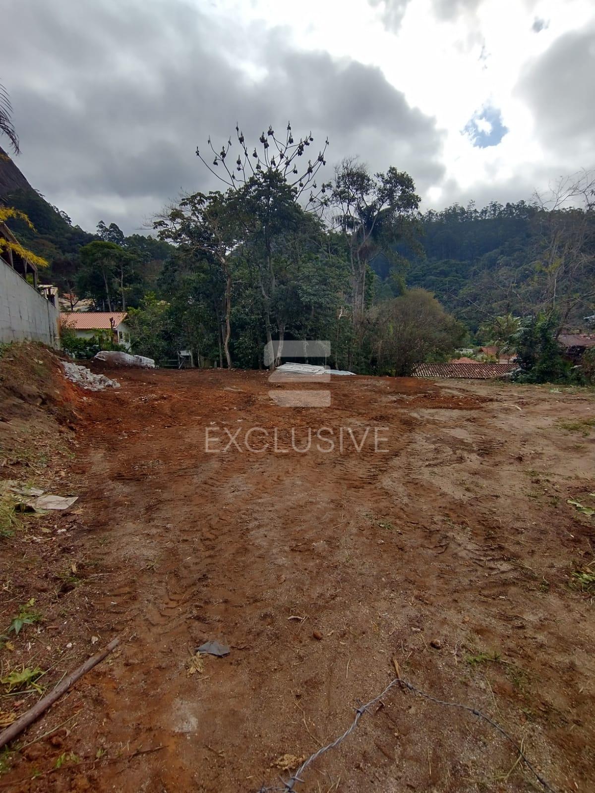 Terreno &agrave; venda, 557 m&sup2; por R$ 450.000 - Vale dos Pinheiros - Nova Friburgo/RJ  Nova Friburgo - 