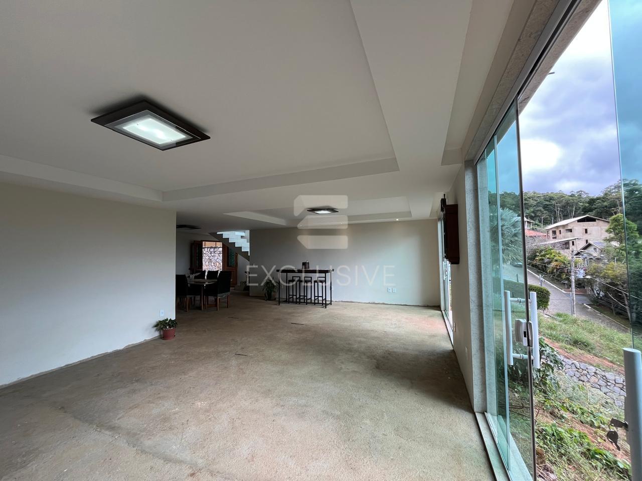 Casa com 4 dormit&oacute;rios &agrave; venda, 260 m&sup2; por R$ 795.000,00 -Perisse - Nova Friburgo/RJ Rua Almirante Pinto Guedes Nova Friburgo - 