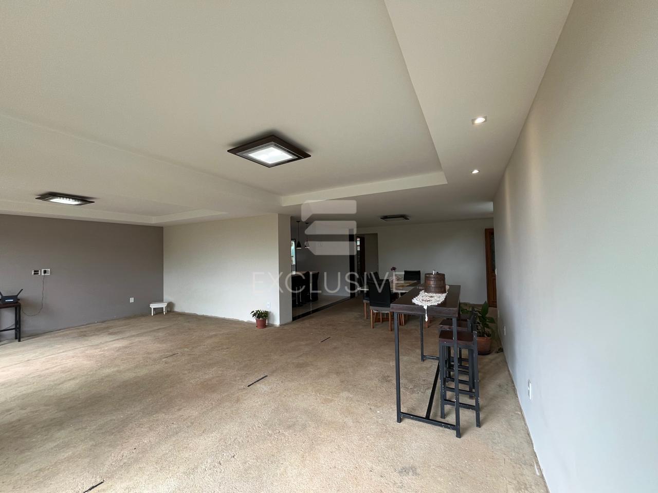Casa com 4 dormit&oacute;rios &agrave; venda, 260 m&sup2; por R$ 795.000,00 -Perisse - Nova Friburgo/RJ Rua Almirante Pinto Guedes Nova Friburgo - 
