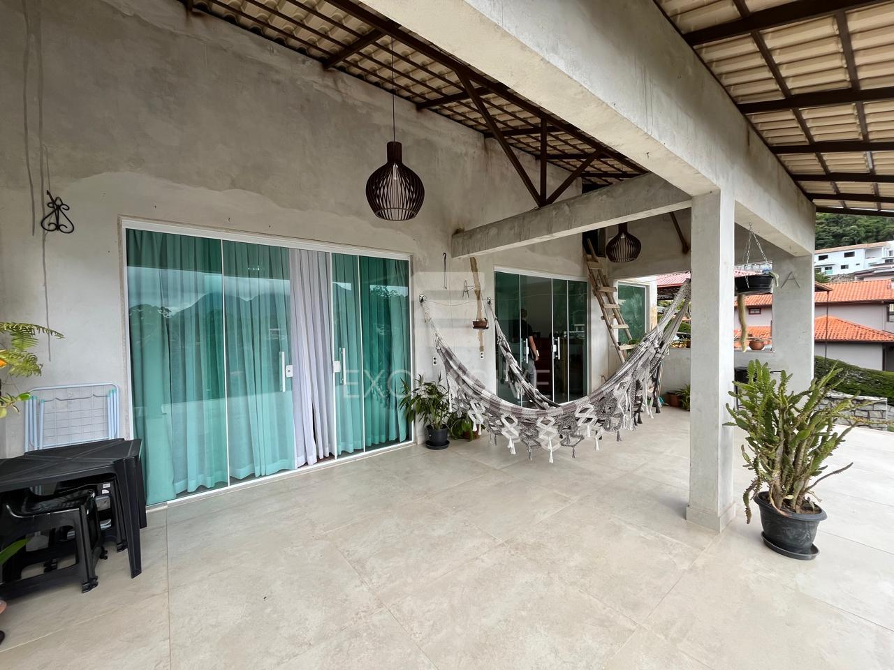 Casa com 4 dormit&oacute;rios &agrave; venda, 260 m&sup2; por R$ 795.000,00 -Perisse - Nova Friburgo/RJ Rua Almirante Pinto Guedes Nova Friburgo - 