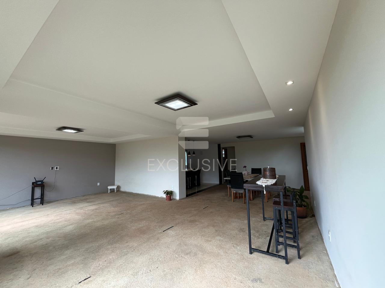 Casa com 4 dormit&oacute;rios &agrave; venda, 260 m&sup2; por R$ 795.000,00 -Perisse - Nova Friburgo/RJ Rua Almirante Pinto Guedes Nova Friburgo - 