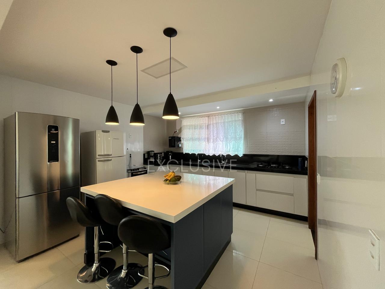 Casa com 4 dormit&oacute;rios &agrave; venda, 260 m&sup2; por R$ 795.000,00 -Perisse - Nova Friburgo/RJ Rua Almirante Pinto Guedes Nova Friburgo - 