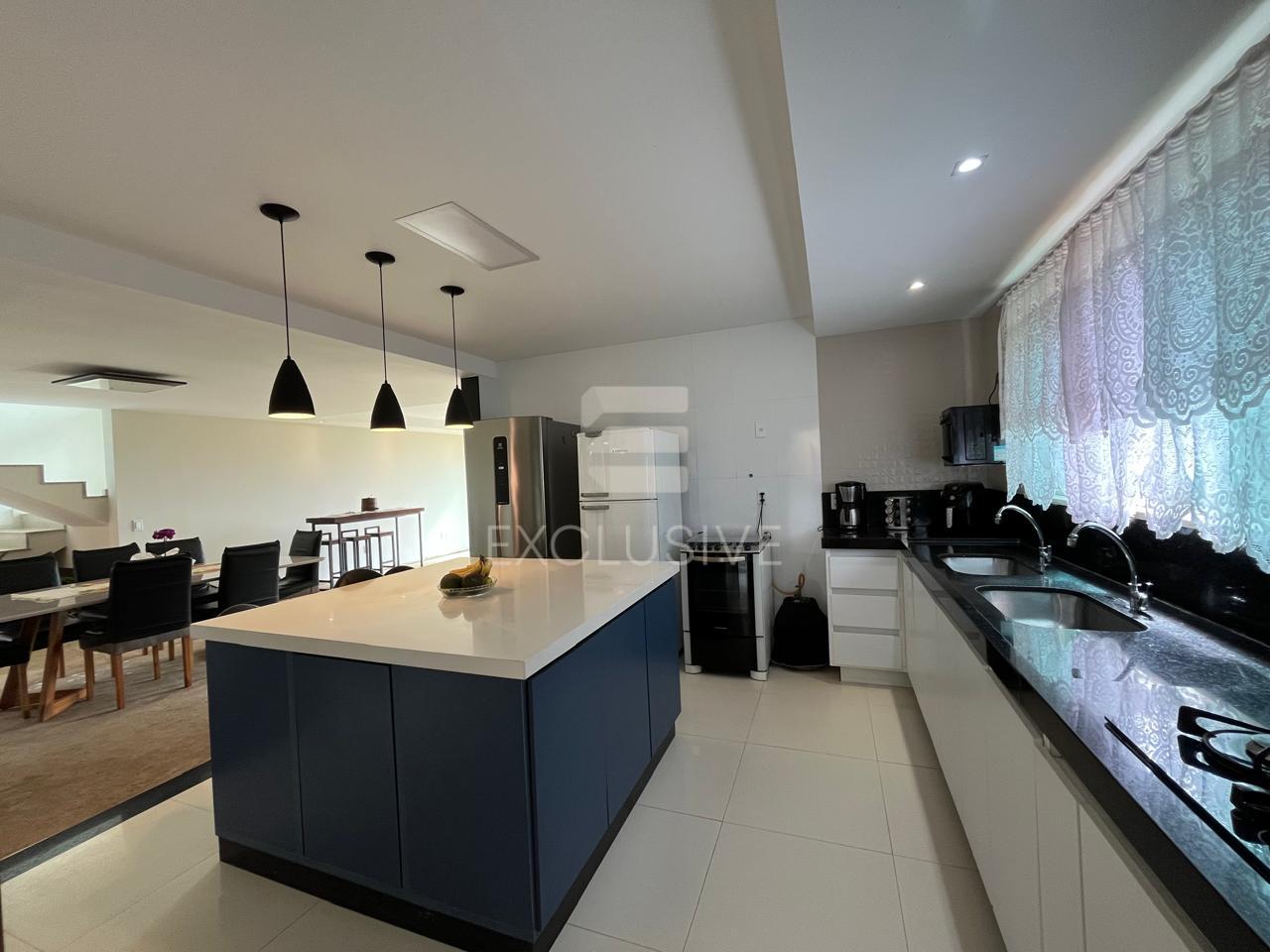 Casa com 4 dormit&oacute;rios &agrave; venda, 260 m&sup2; por R$ 795.000,00 -Perisse - Nova Friburgo/RJ Rua Almirante Pinto Guedes Nova Friburgo - 