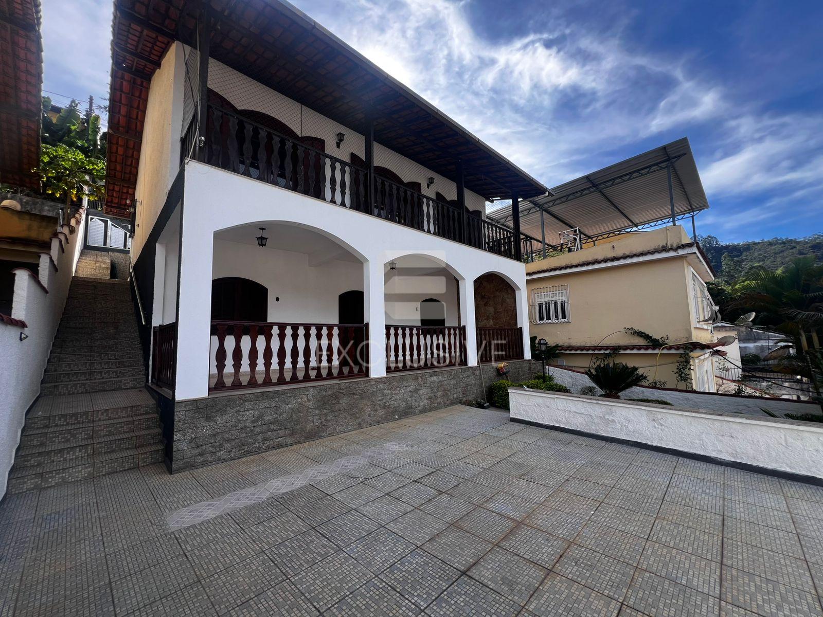 EXCELENTE CASA LOCA&Ccedil;&Atilde;O NO CENTRO DO CONEGO DE 3 QUARTOS R$3.900,00  Nova Friburgo - 