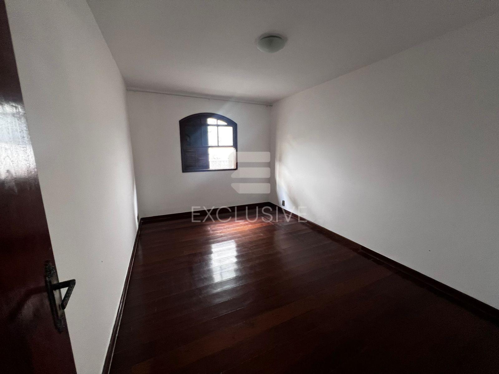 EXCELENTE CASA LOCA&Ccedil;&Atilde;O NO CENTRO DO CONEGO DE 3 QUARTOS R$3.900,00  Nova Friburgo - 