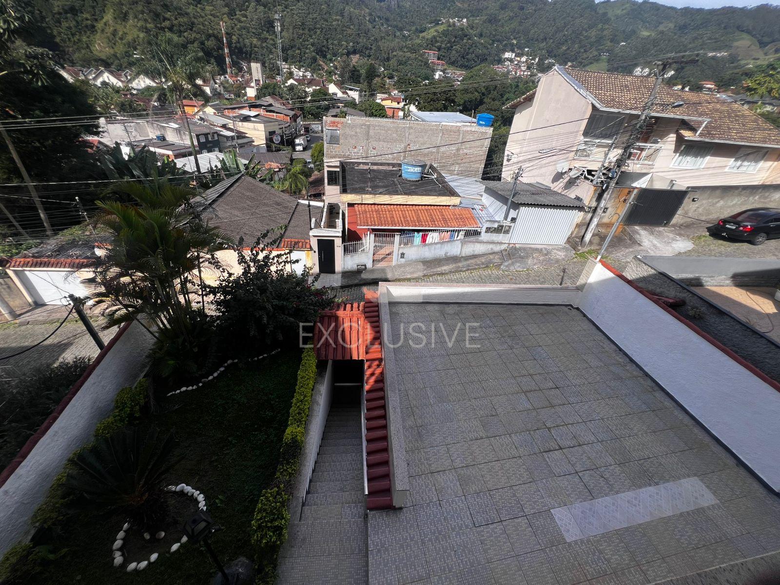 EXCELENTE CASA LOCA&Ccedil;&Atilde;O NO CENTRO DO CONEGO DE 3 QUARTOS R$3.900,00  Nova Friburgo - 