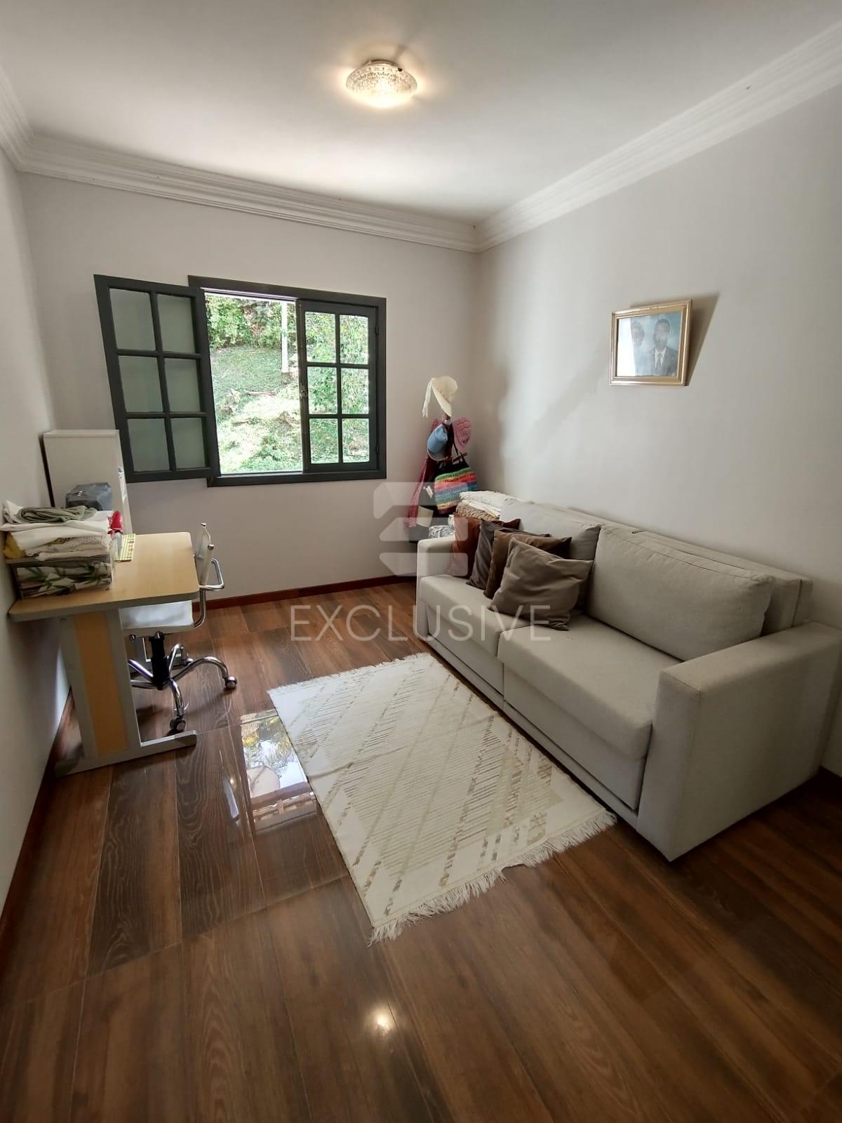 Casa com 4 dormit&oacute;rios &agrave; venda, 480 m&sup2; por R$ 1.100.000 - Mury - Nova Friburgo - RJ  Nova Friburgo - 