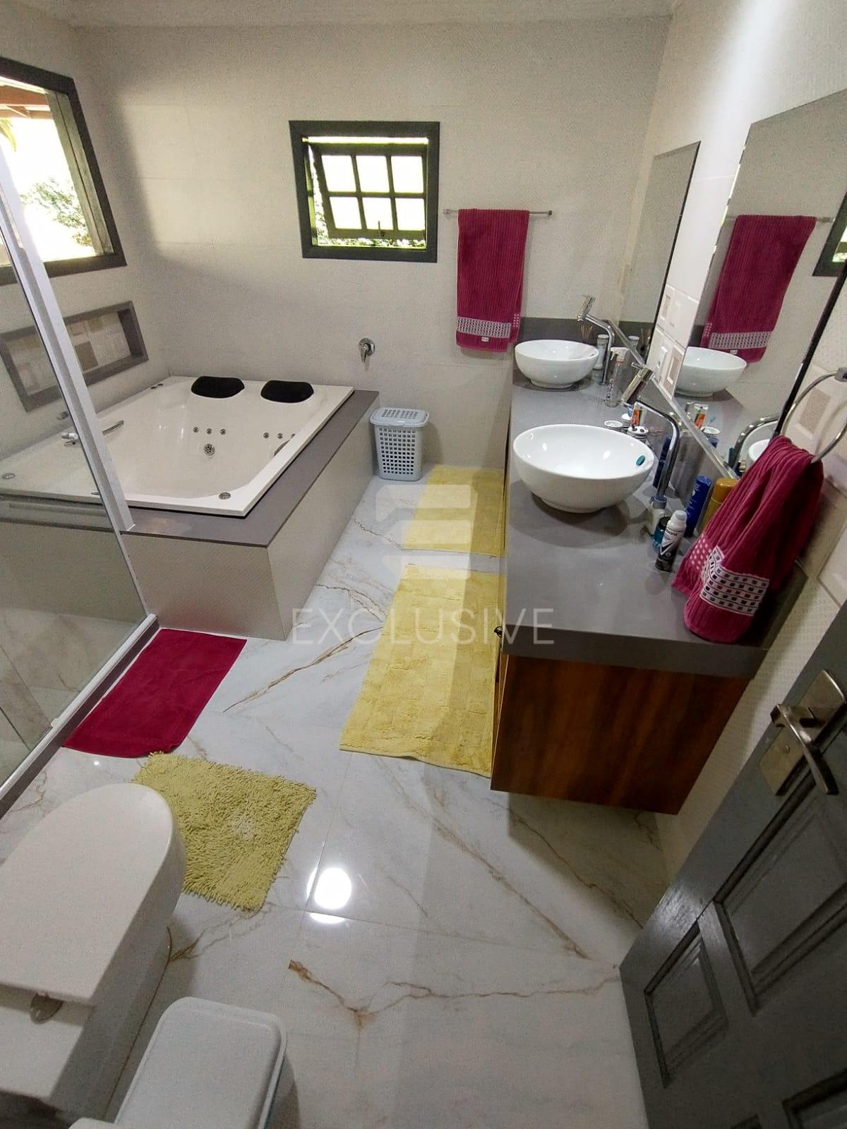 Casa com 4 dormit&oacute;rios &agrave; venda, 480 m&sup2; por R$ 1.100.000 - Mury - Nova Friburgo - RJ  Nova Friburgo - 