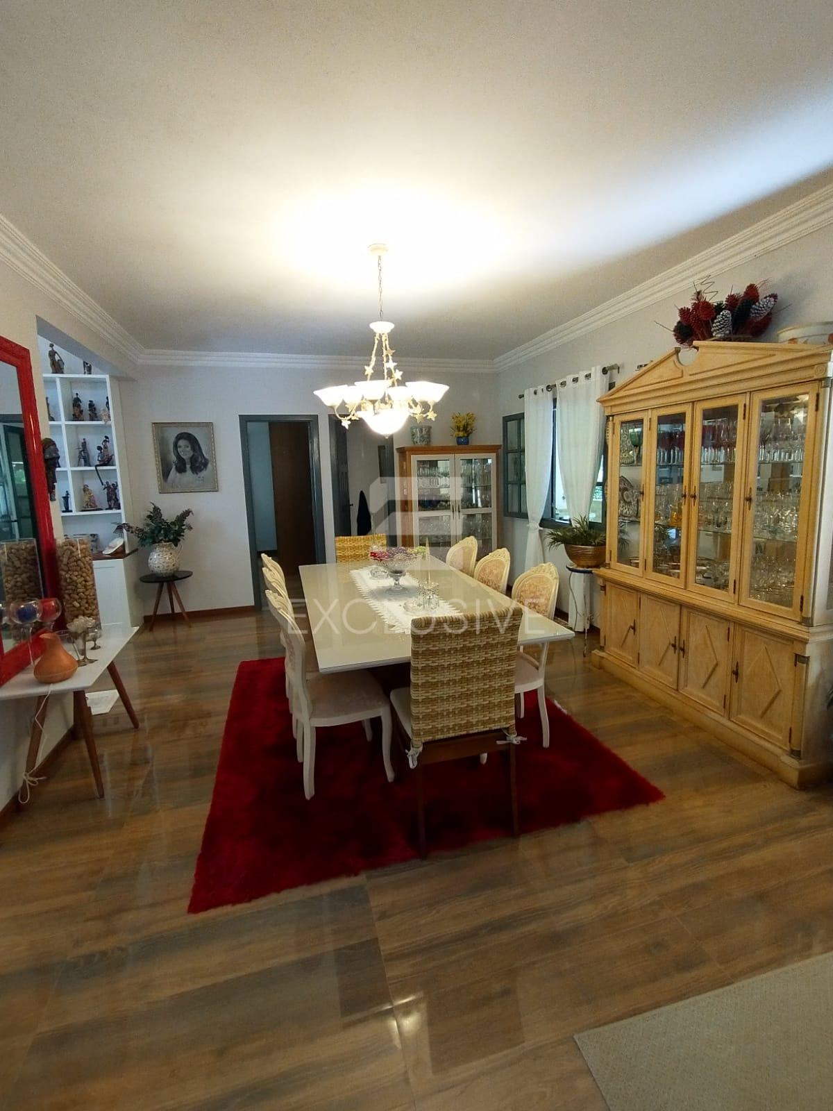 Casa com 4 dormit&oacute;rios &agrave; venda, 480 m&sup2; por R$ 1.100.000 - Mury - Nova Friburgo - RJ  Nova Friburgo - 