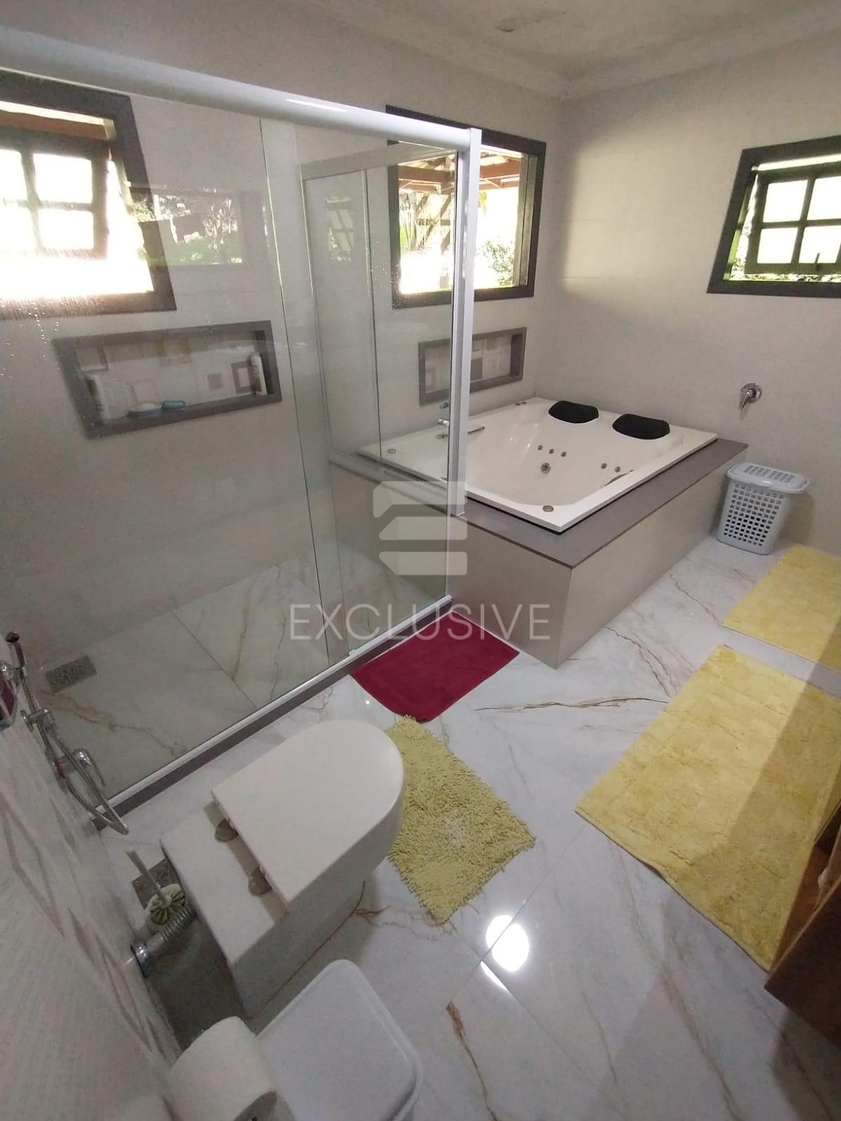 Casa com 4 dormit&oacute;rios &agrave; venda, 480 m&sup2; por R$ 1.100.000 - Mury - Nova Friburgo - RJ  Nova Friburgo - 