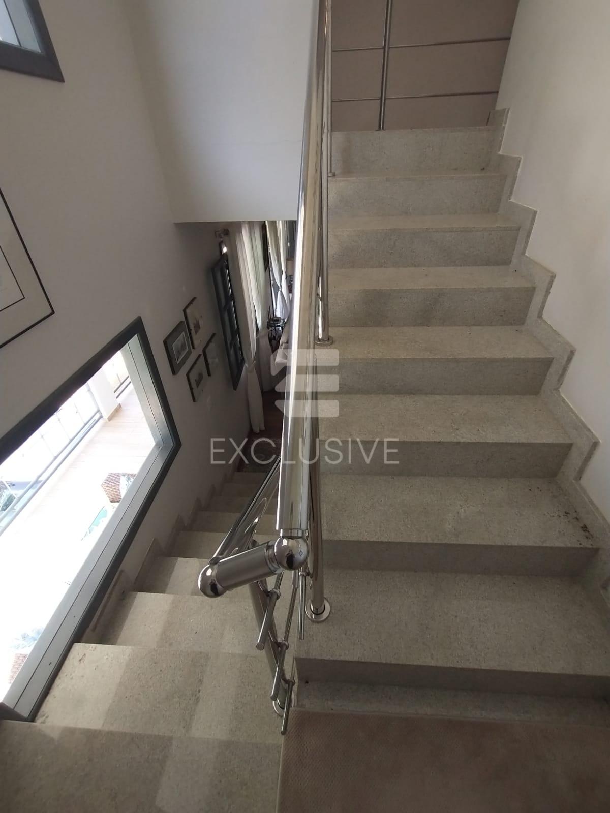 Casa com 4 dormit&oacute;rios &agrave; venda, 480 m&sup2; por R$ 1.100.000 - Mury - Nova Friburgo - RJ  Nova Friburgo - 
