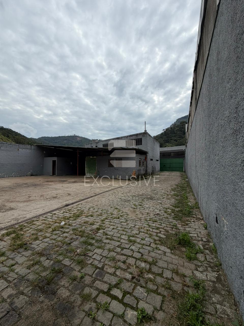 EXCELENTE GALP&Atilde;O PARA LOCA&Ccedil;&Atilde;O NA TERE X FRI COM 1120M&sup2; Mario Antonio Thurler Nova Friburgo - 