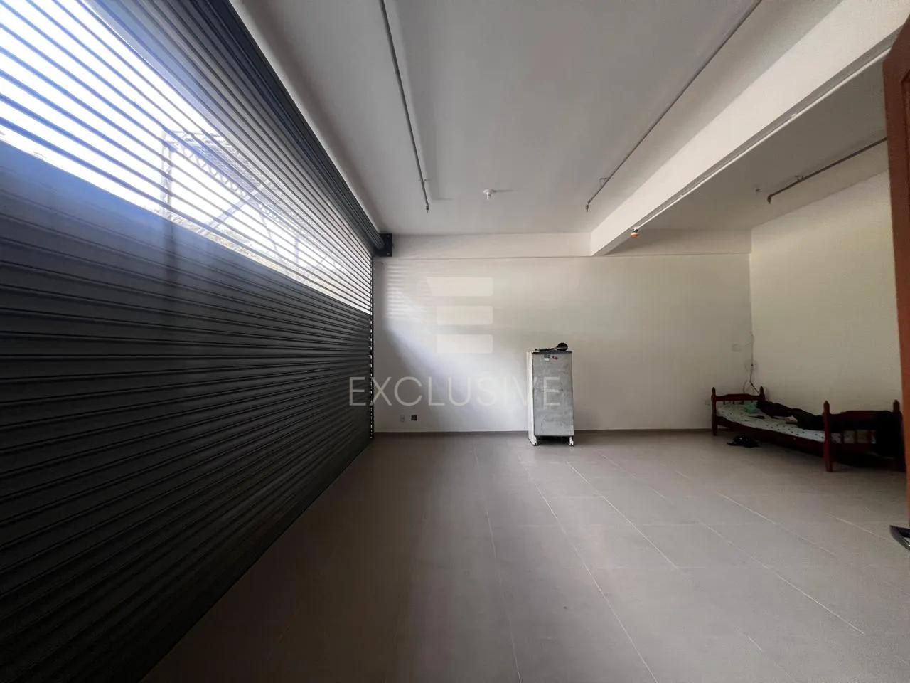 EXCELENTES GALP&Otilde;ES PARA LOCA&Ccedil;&Atilde;O COM 500M&sup2; NO POLO COMERCIAL RJ-130 Nova Friburgo - 