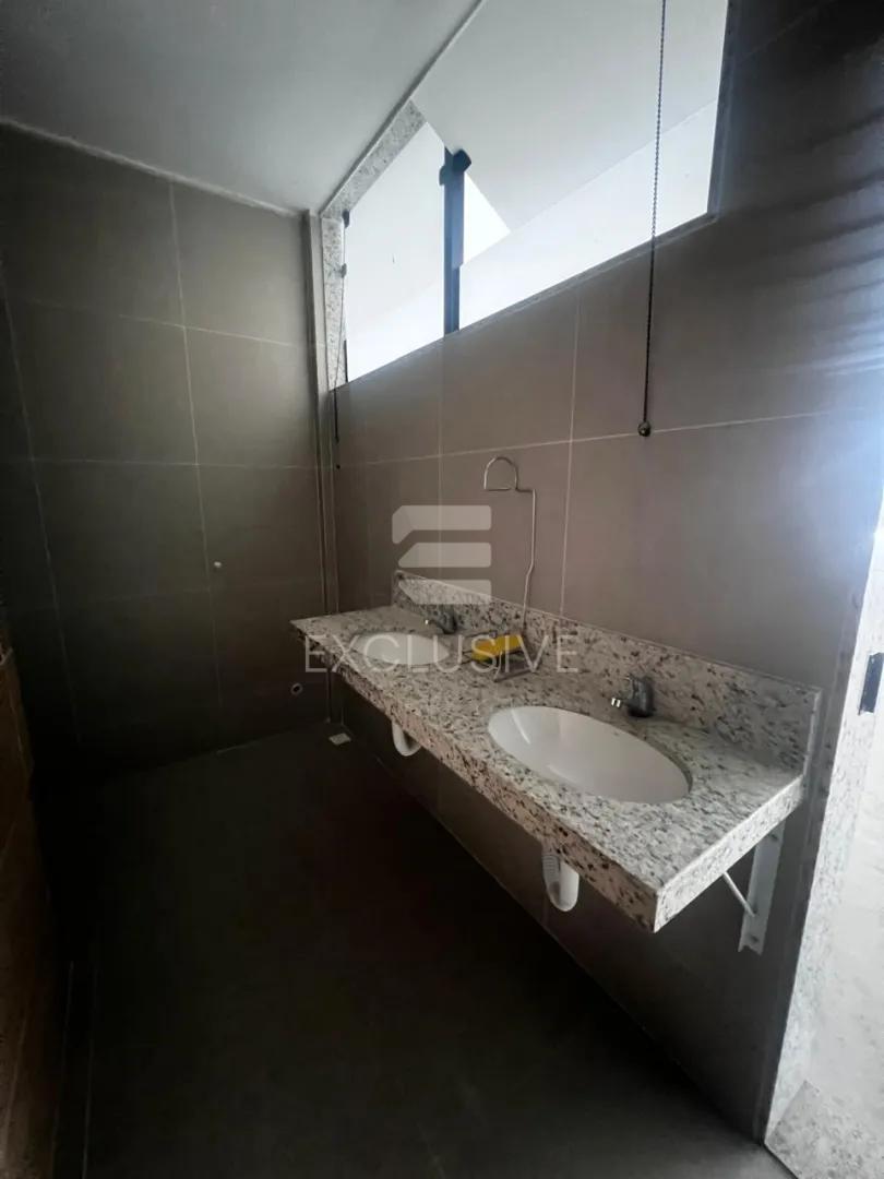 EXCELENTES GALP&Otilde;ES PARA LOCA&Ccedil;&Atilde;O COM 500M&sup2; NO POLO COMERCIAL RJ-130 Nova Friburgo - 