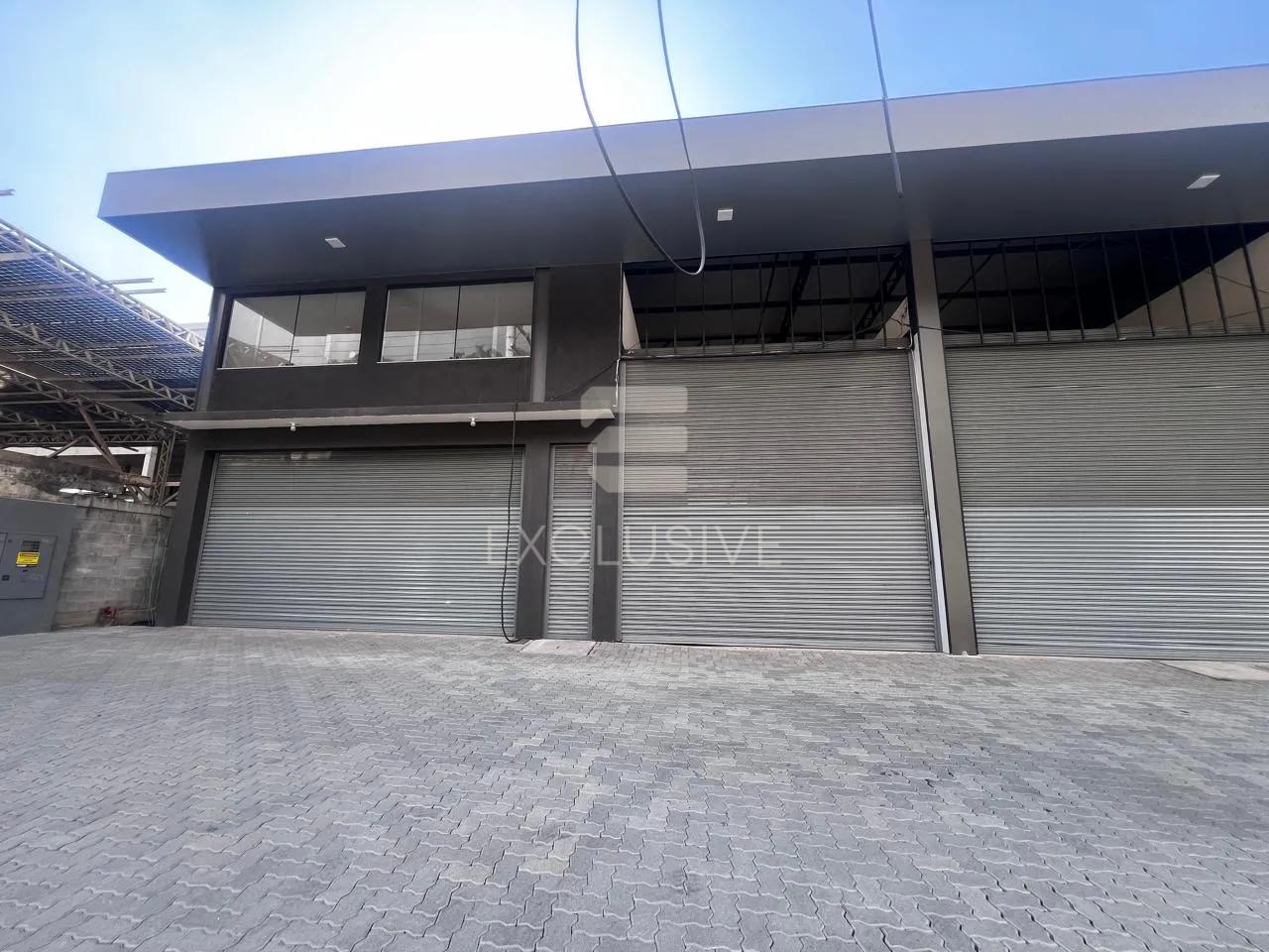 EXCELENTES GALP&Otilde;ES PARA LOCA&Ccedil;&Atilde;O COM 500M&sup2; NO POLO COMERCIAL RJ-130 Nova Friburgo - 