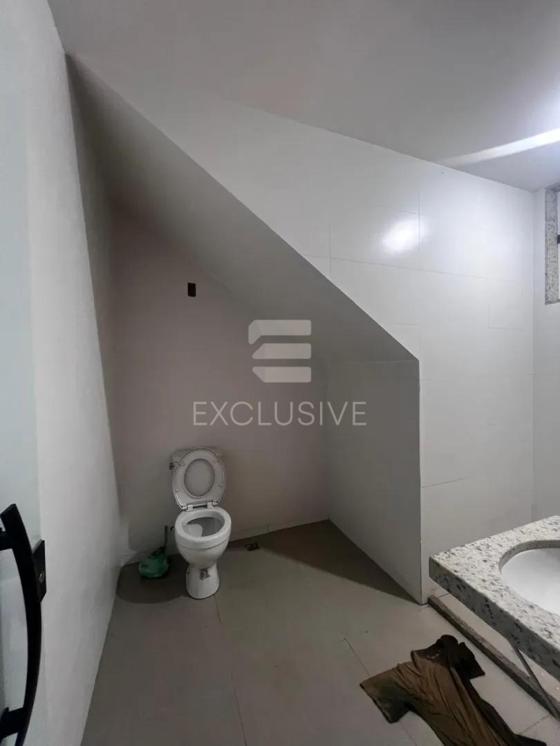 EXCELENTES GALP&Otilde;ES PARA LOCA&Ccedil;&Atilde;O COM 500M&sup2; NO POLO COMERCIAL RJ-130 Nova Friburgo - 