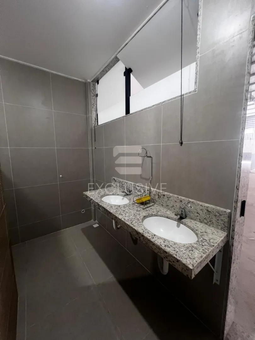EXCELENTES GALP&Otilde;ES PARA LOCA&Ccedil;&Atilde;O COM 500M&sup2; NO POLO COMERCIAL RJ-130 Nova Friburgo - 