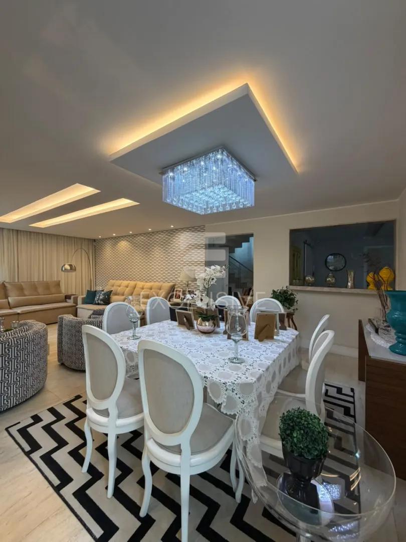 Casa com 3 dormit&oacute;rios &agrave; venda, 280 m&sup2; por R$ 2.350.000,00 - C&ocirc;nego - Nova Friburgo/RJ Rua Barão de Lucena Nova Friburgo - 