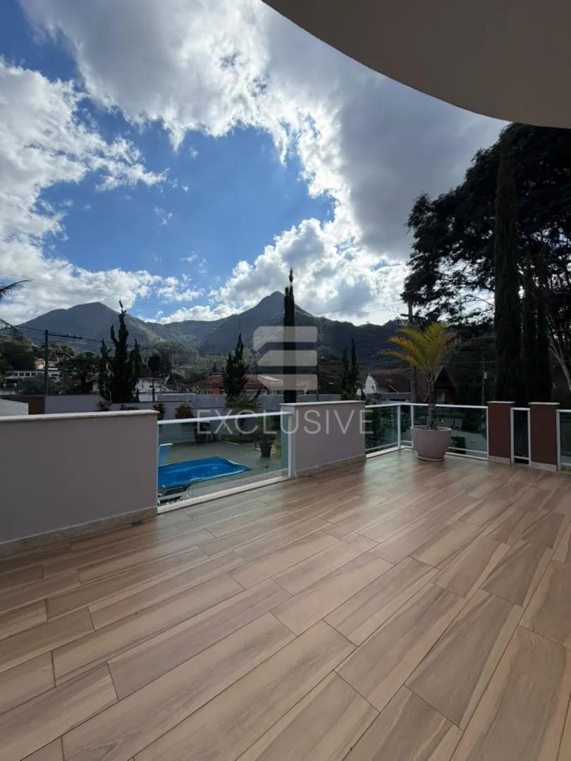 Casa com 3 dormit&oacute;rios &agrave; venda, 280 m&sup2; por R$ 2.350.000,00 - C&ocirc;nego - Nova Friburgo/RJ Rua Barão de Lucena Nova Friburgo - 