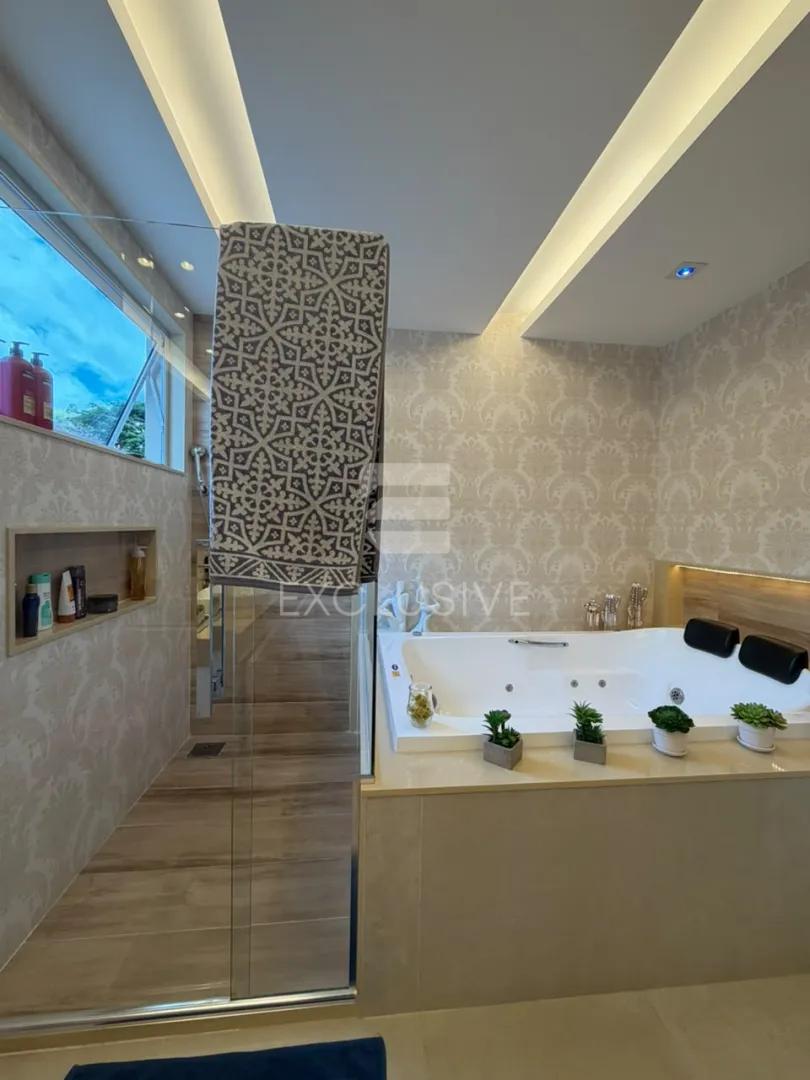 Casa com 3 dormit&oacute;rios &agrave; venda, 280 m&sup2; por R$ 2.350.000,00 - C&ocirc;nego - Nova Friburgo/RJ Rua Barão de Lucena Nova Friburgo - 