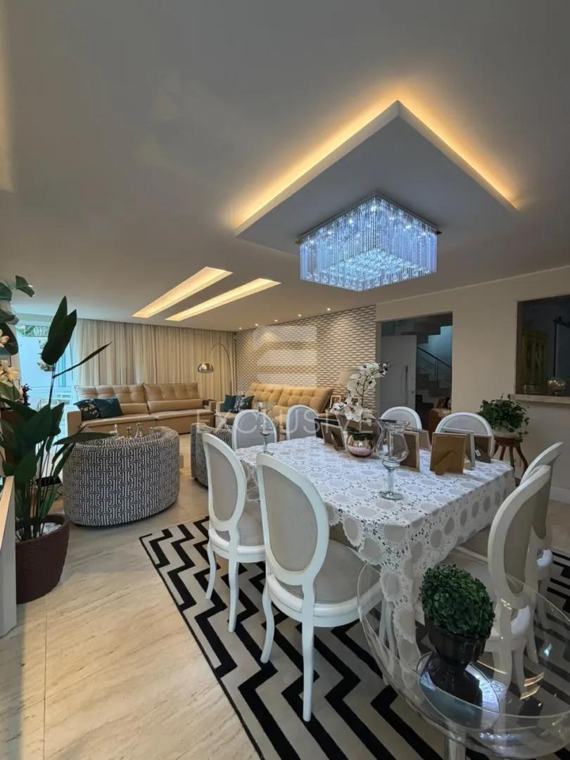 Casa com 3 dormit&oacute;rios &agrave; venda, 280 m&sup2; por R$ 2.350.000,00 - C&ocirc;nego - Nova Friburgo/RJ Rua Barão de Lucena Nova Friburgo - 
