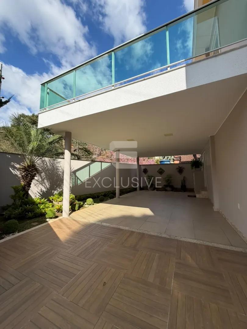 Casa com 3 dormit&oacute;rios &agrave; venda, 280 m&sup2; por R$ 2.350.000,00 - C&ocirc;nego - Nova Friburgo/RJ Rua Barão de Lucena Nova Friburgo - 