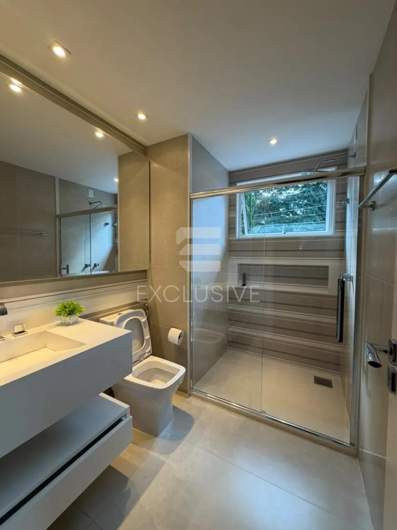 Casa com 3 dormit&oacute;rios &agrave; venda, 280 m&sup2; por R$ 2.350.000,00 - C&ocirc;nego - Nova Friburgo/RJ Rua Barão de Lucena Nova Friburgo - 