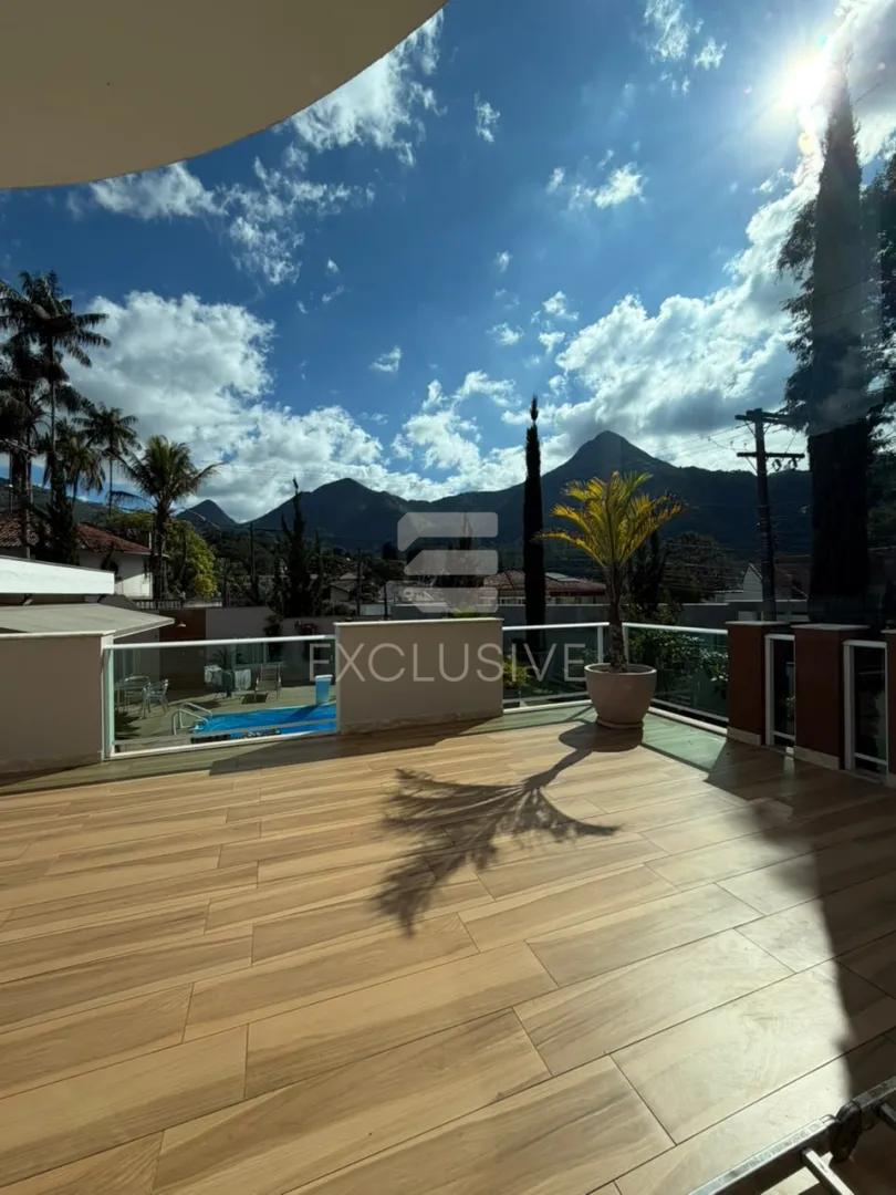 Casa com 3 dormit&oacute;rios &agrave; venda, 280 m&sup2; por R$ 2.350.000,00 - C&ocirc;nego - Nova Friburgo/RJ Rua Barão de Lucena Nova Friburgo - 