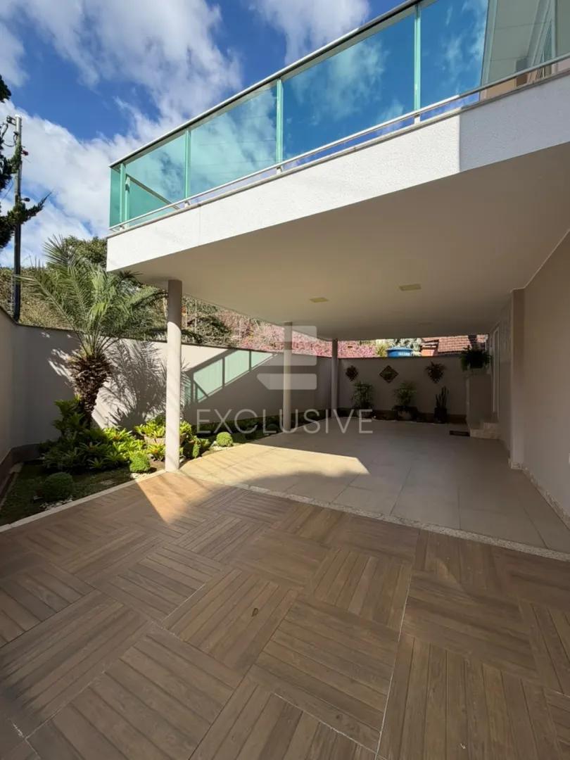 Casa com 3 dormit&oacute;rios &agrave; venda, 280 m&sup2; por R$ 2.350.000,00 - C&ocirc;nego - Nova Friburgo/RJ Rua Barão de Lucena Nova Friburgo - 