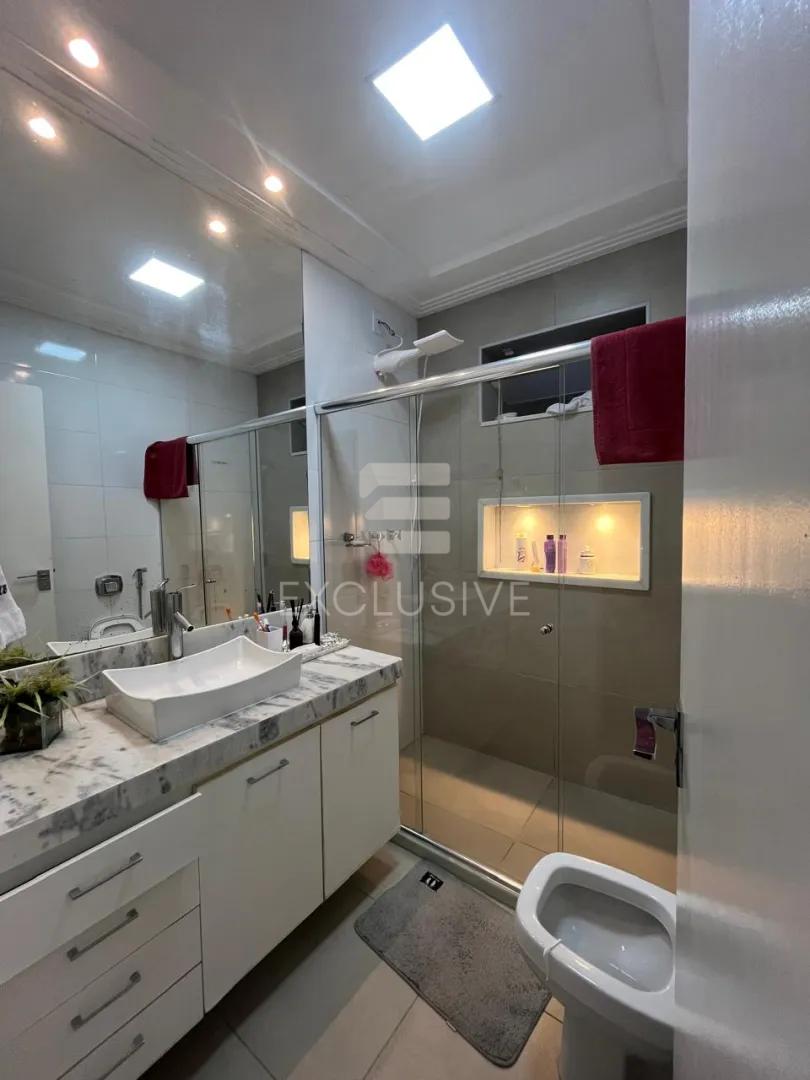 Casa com 4 dormit&oacute;rios &agrave; venda, 230 m&sup2; por R$ 980.000,00 - C&ocirc;nego - Nova Friburgo/RJ  Nova Friburgo - 