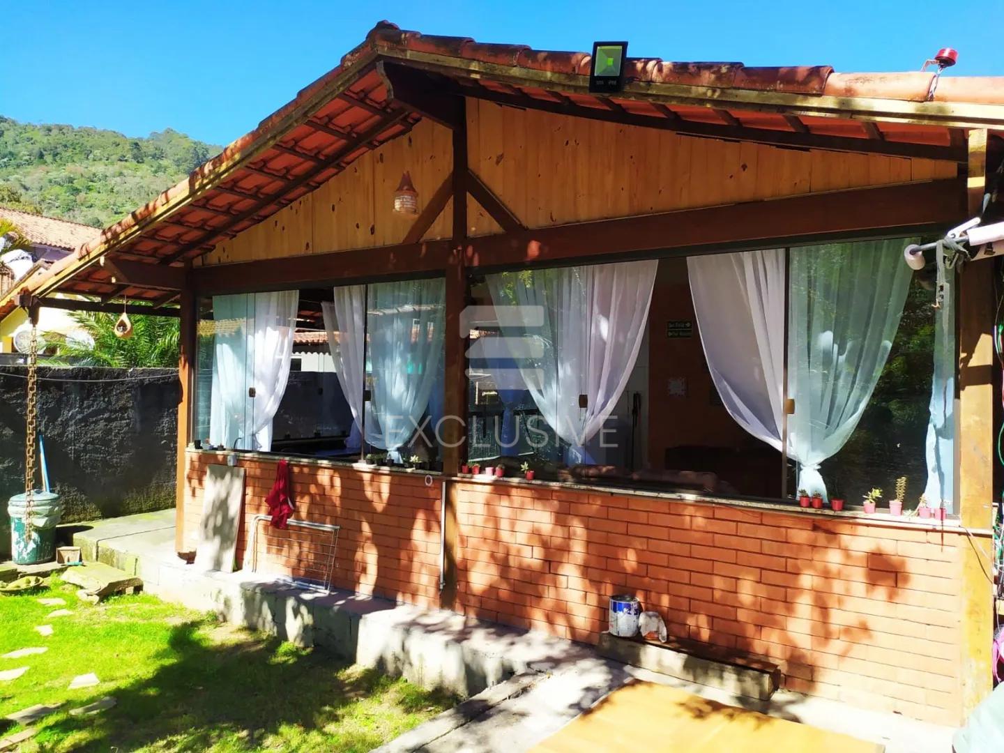 Casa com 3 dormit&oacute;rios &agrave; venda, 120 m&sup2; por R$ 480.000 - Sitio S&atilde;o Luiz - Nova Friburgo  Nova Friburgo - 