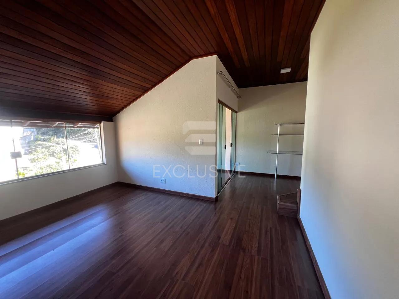 EXCELENTE CASA PARA LOCA&Ccedil;&Atilde;O - PARQUE SANTA ELISA - NOVA FRIBURGO  Nova Friburgo - 