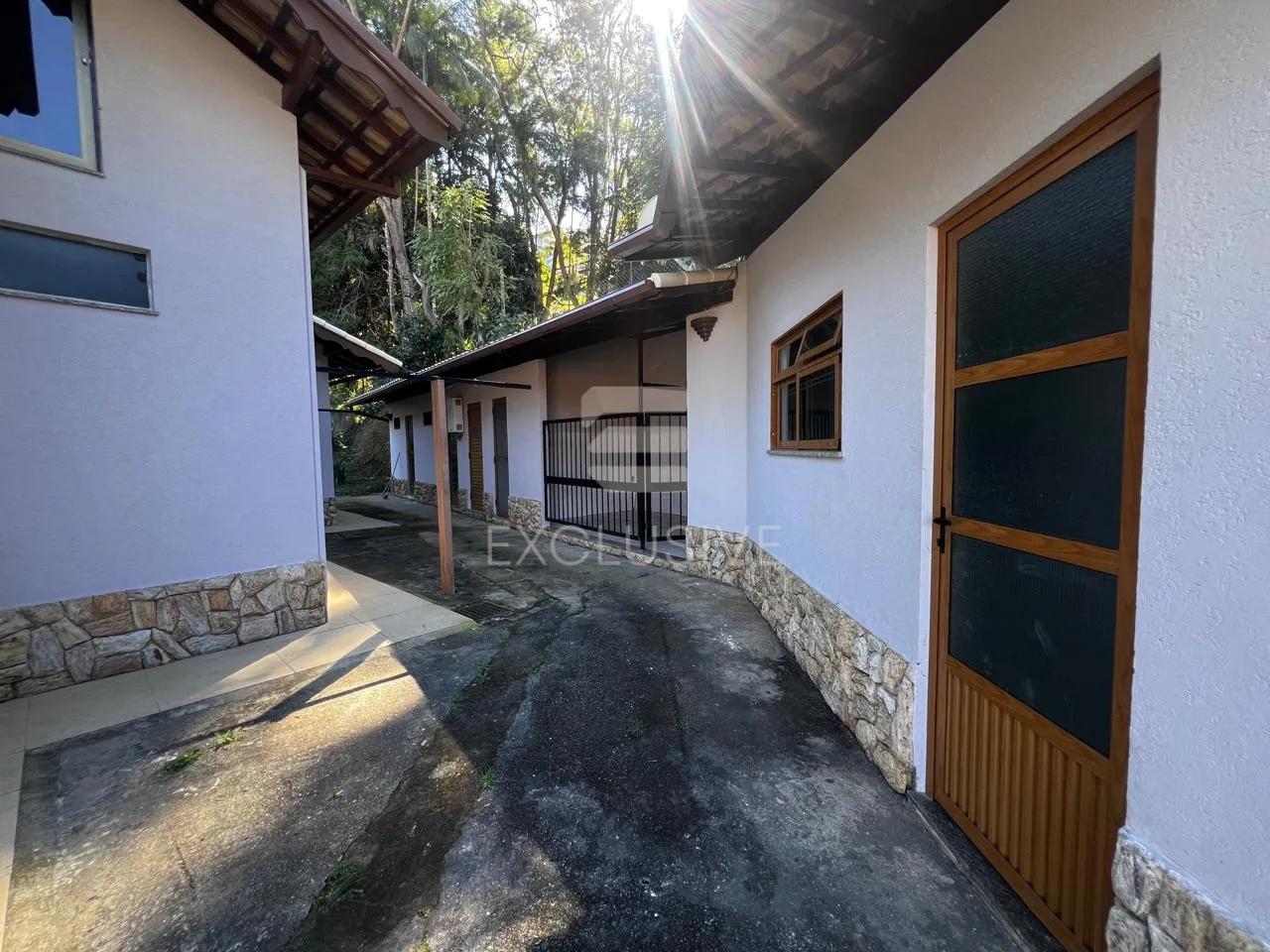 EXCELENTE CASA PARA LOCA&Ccedil;&Atilde;O - PARQUE SANTA ELISA - NOVA FRIBURGO  Nova Friburgo - 