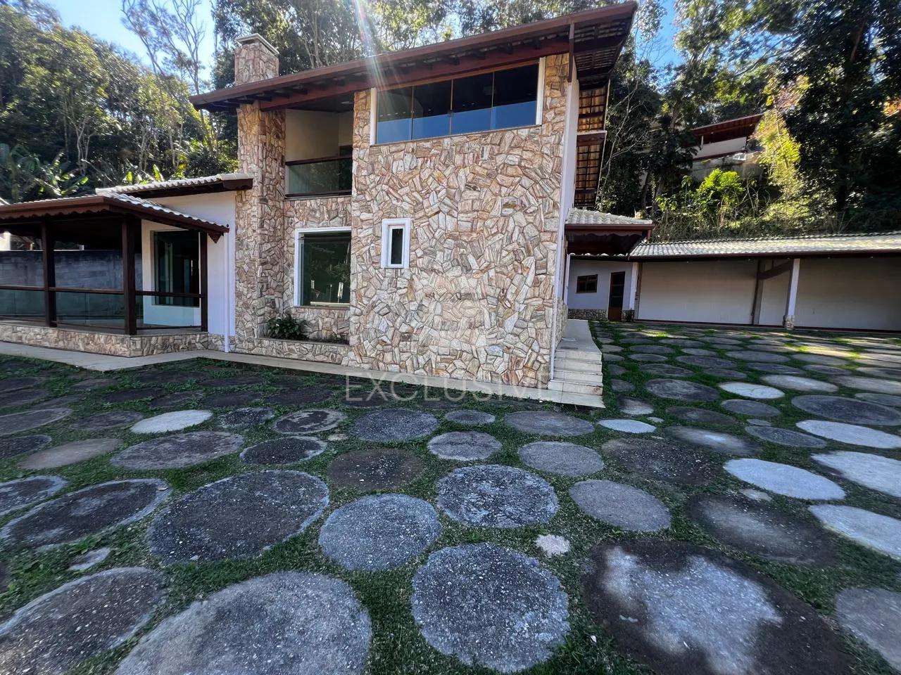 EXCELENTE CASA PARA LOCA&Ccedil;&Atilde;O - PARQUE SANTA ELISA - NOVA FRIBURGO  Nova Friburgo - 