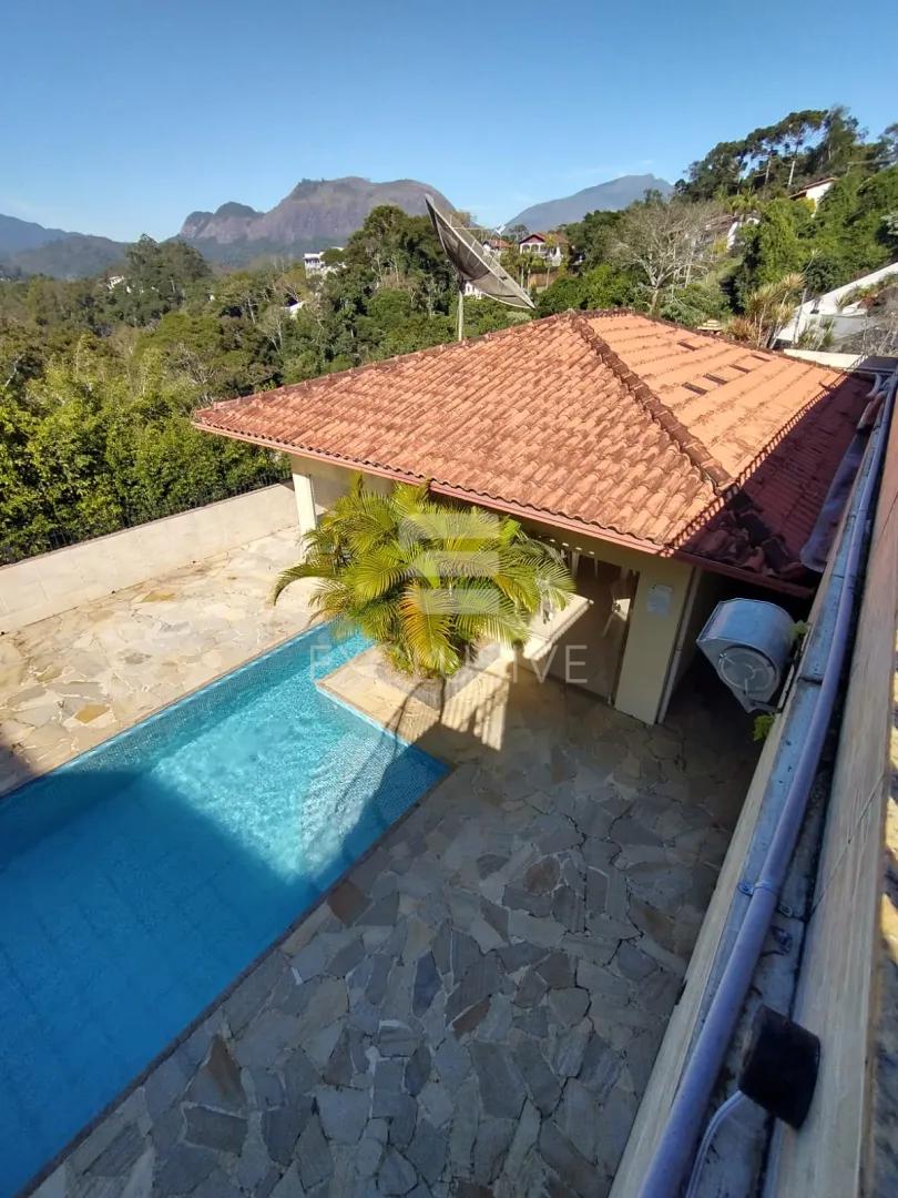 Casa com 3 dormit&oacute;rios &agrave; venda,  129 m&sup2; por R$ 790.000,00 - Braunes - Nova Friburgo/RJ  Nova Friburgo - 