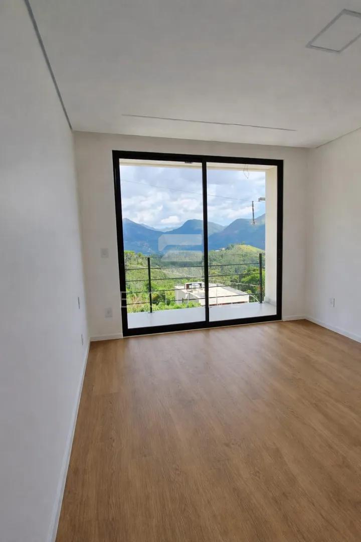 Linda Casa  3 dormit&oacute;rios sendo 2 su&iacute;tes com 210 m&sup2;  - Braunes - Nova Friburgo - RJ  Nova Friburgo - 