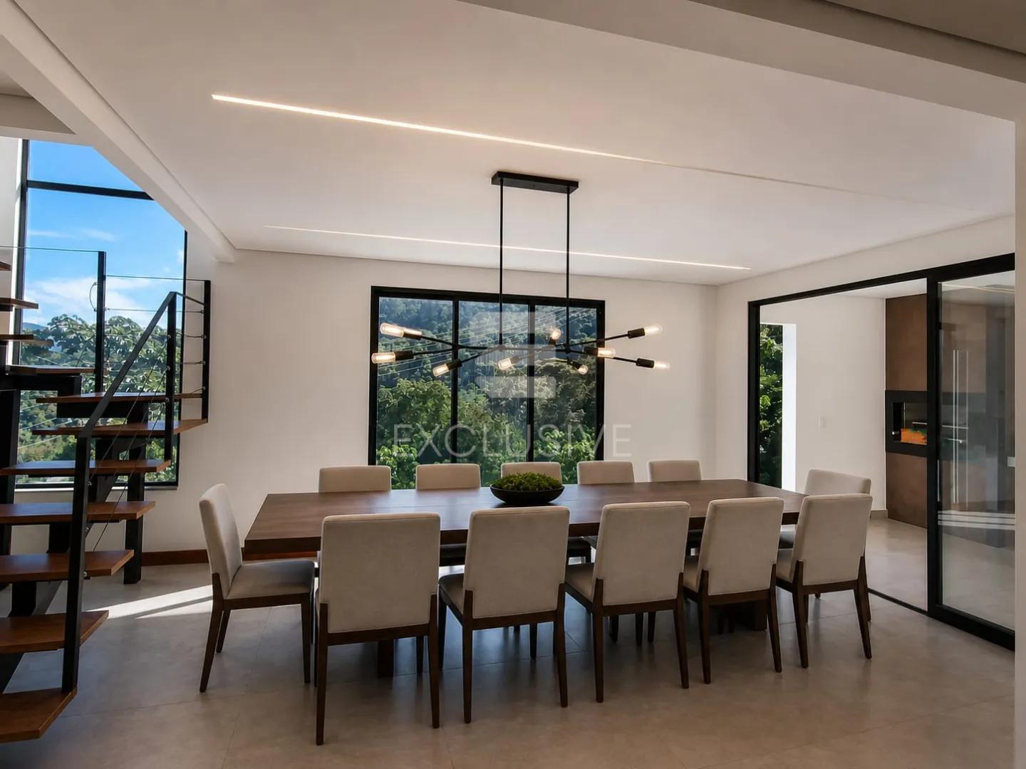 Linda Casa  3 dormit&oacute;rios sendo 2 su&iacute;tes com 210 m&sup2;  - Braunes - Nova Friburgo - RJ  Nova Friburgo - 