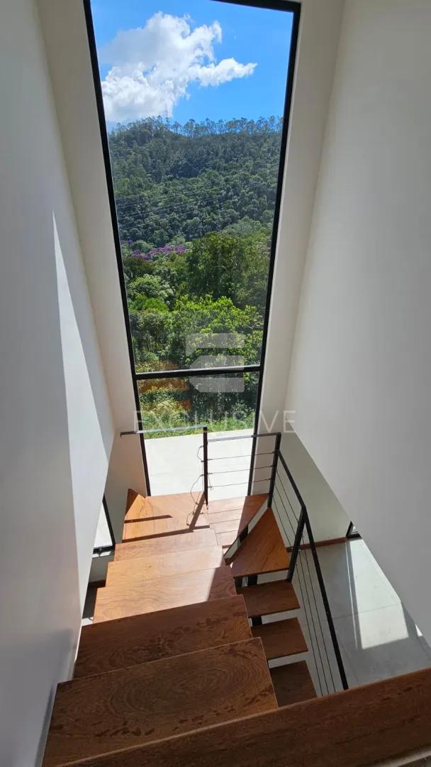 Linda Casa  3 dormit&oacute;rios sendo 2 su&iacute;tes com 210 m&sup2;  - Braunes - Nova Friburgo - RJ  Nova Friburgo - 