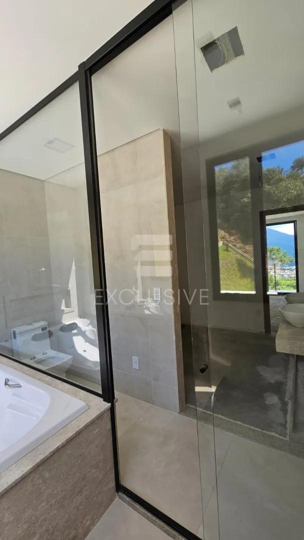 Linda Casa  3 dormit&oacute;rios sendo 2 su&iacute;tes com 210 m&sup2;  - Braunes - Nova Friburgo - RJ  Nova Friburgo - 