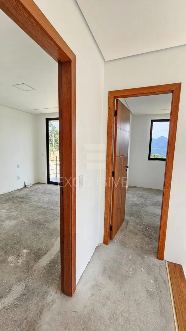 Linda Casa  3 dormit&oacute;rios sendo 2 su&iacute;tes com 210 m&sup2;  - Braunes - Nova Friburgo - RJ  Nova Friburgo - 