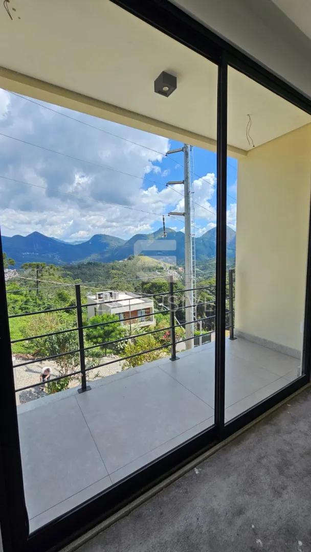 Linda Casa  3 dormit&oacute;rios sendo 2 su&iacute;tes com 210 m&sup2;  - Braunes - Nova Friburgo - RJ  Nova Friburgo - 