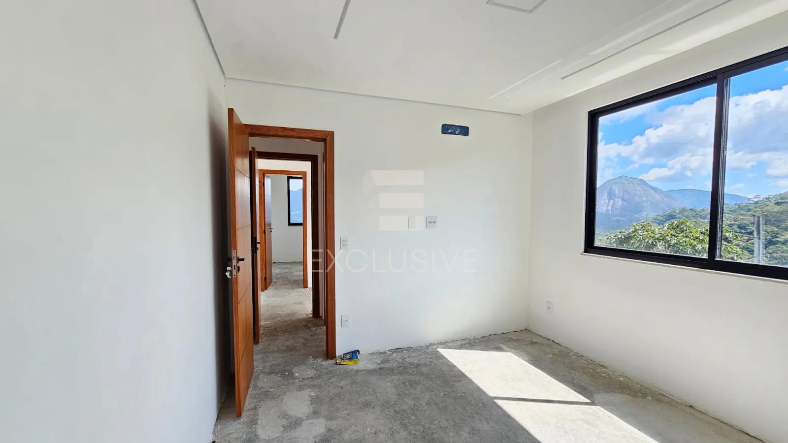 Linda Casa  3 dormit&oacute;rios sendo 2 su&iacute;tes com 210 m&sup2;  - Braunes - Nova Friburgo - RJ  Nova Friburgo - 