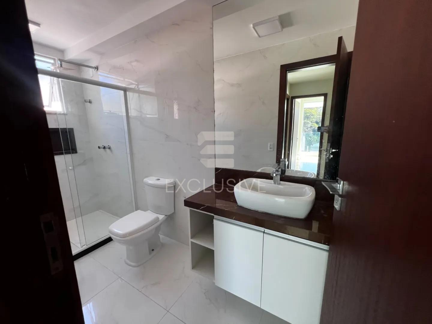 EXCELENTE APARTAMENTO  LOCA&Ccedil;&Atilde;O E VENDA - BRAUNES - NOVA FRIBURGO Rua Helena Coutinho Nova Friburgo - 