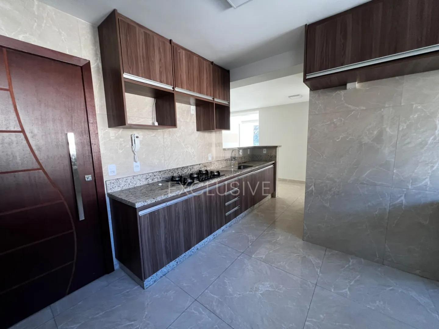 EXCELENTE APARTAMENTO  LOCA&Ccedil;&Atilde;O E VENDA - BRAUNES - NOVA FRIBURGO Rua Helena Coutinho Nova Friburgo - 